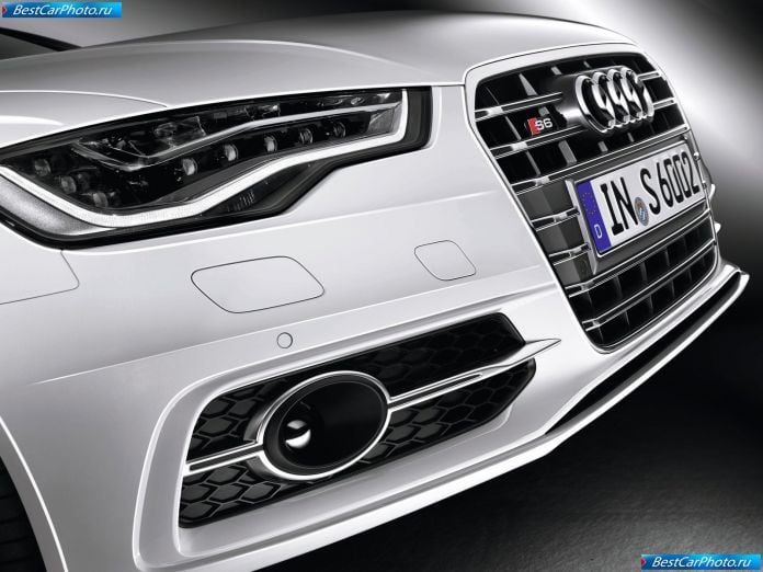 2013 Audi S6 Avant - фотография 35 из 40