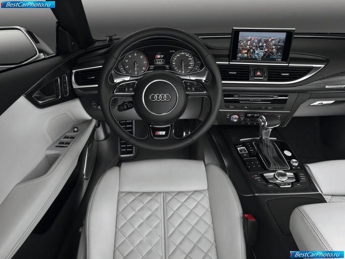 2013 Audi S7 Sportback - фотография 32 из 46