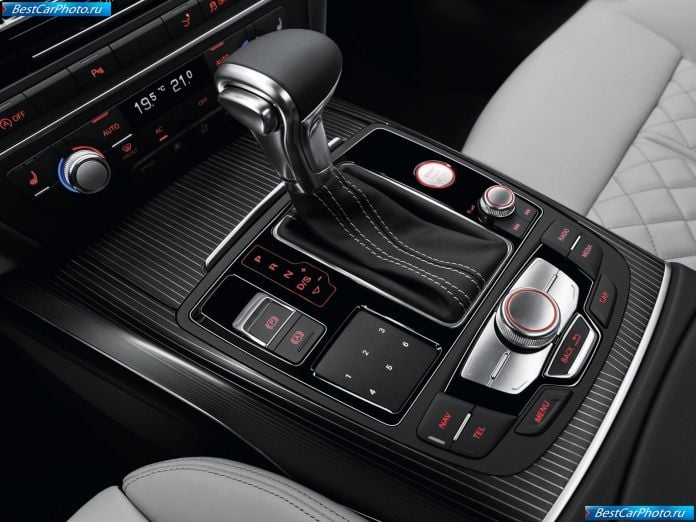 2013 Audi S7 Sportback - фотография 35 из 46