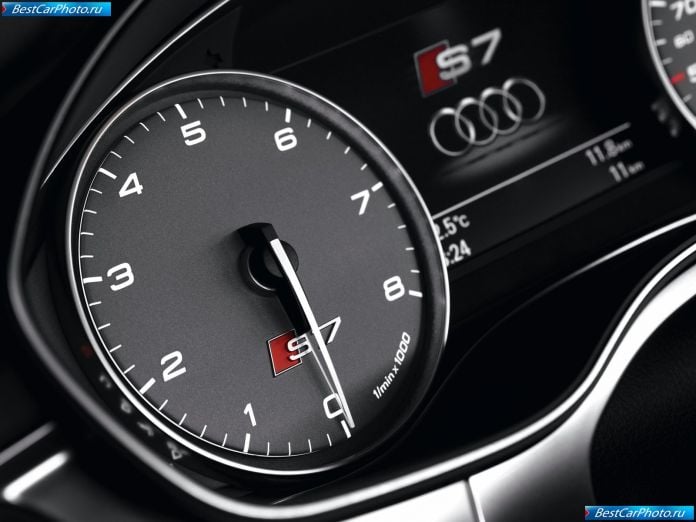 2013 Audi S7 Sportback - фотография 37 из 46