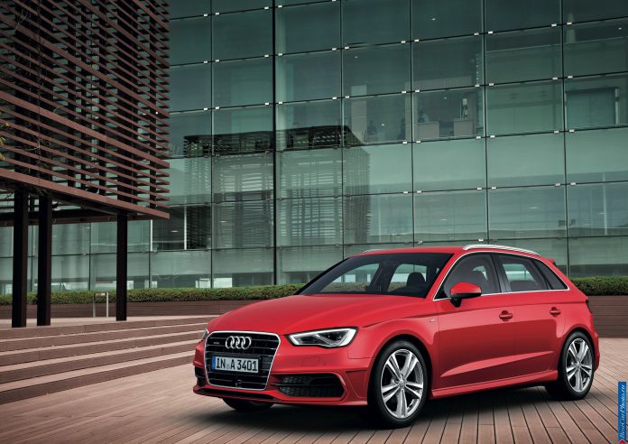 2013 Audi A3 Sportback S line - фотография 17 из 95