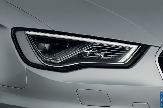 2013 Audi A3 Sportback S line - фотография 35 из 95