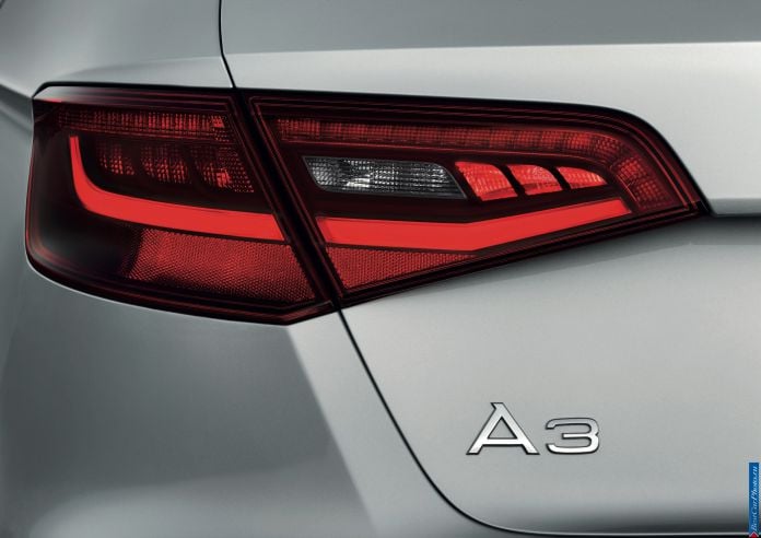 2013 Audi A3 Sportback S line - фотография 39 из 95