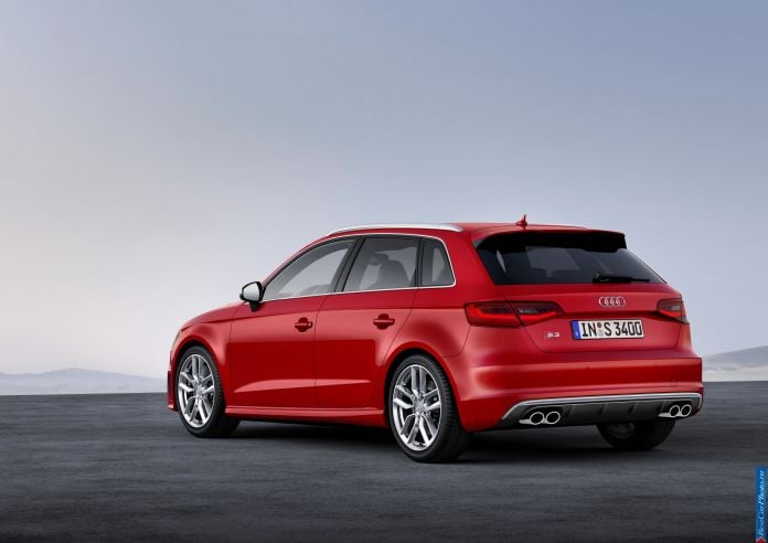 2013 Audi S3 Sportback - фотография 7 из 22