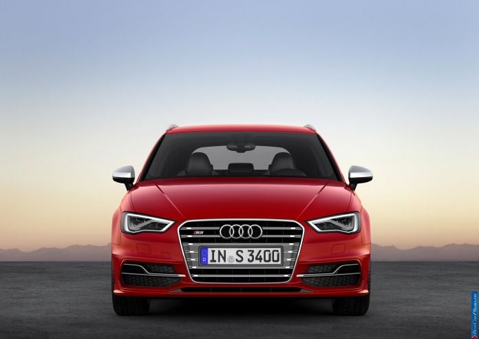 2013 Audi S3 Sportback - фотография 8 из 22