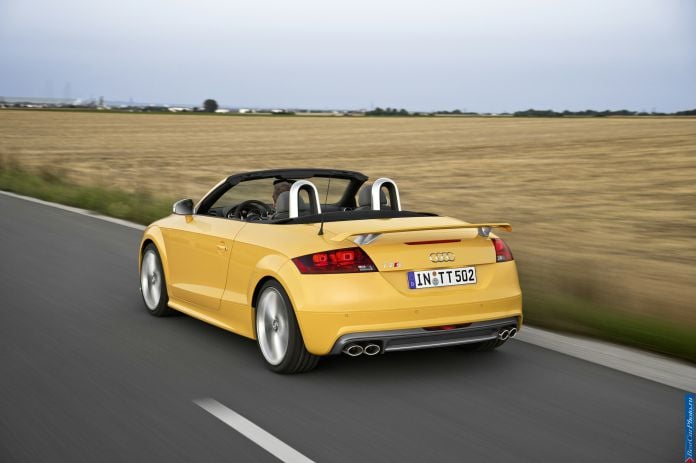 2013 Audi TTS Roadster Competition - фотография 4 из 14