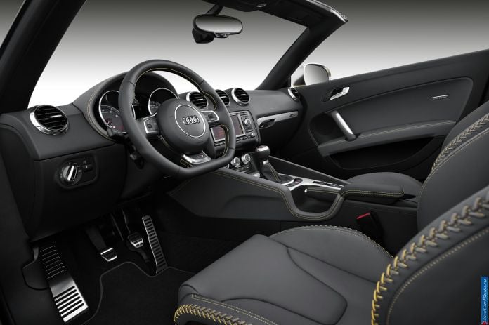 2013 Audi TTS Roadster Competition - фотография 12 из 14
