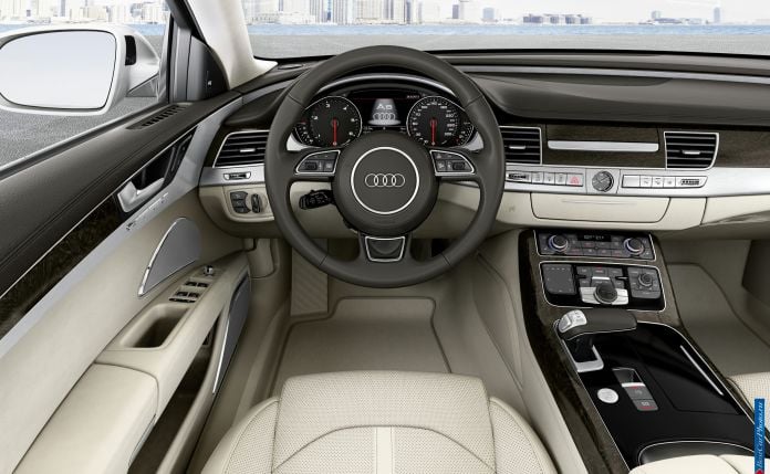 2014 Audi A8 - фотография 61 из 68
