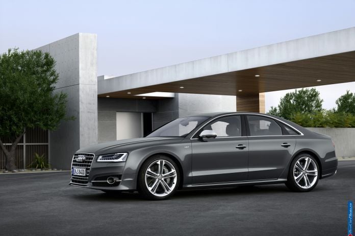 2014 Audi S8 - фотография 3 из 49