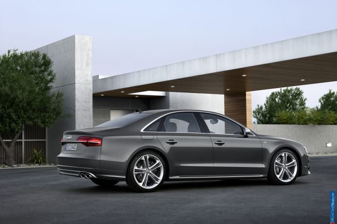 2014 Audi S8 - фотография 4 из 49
