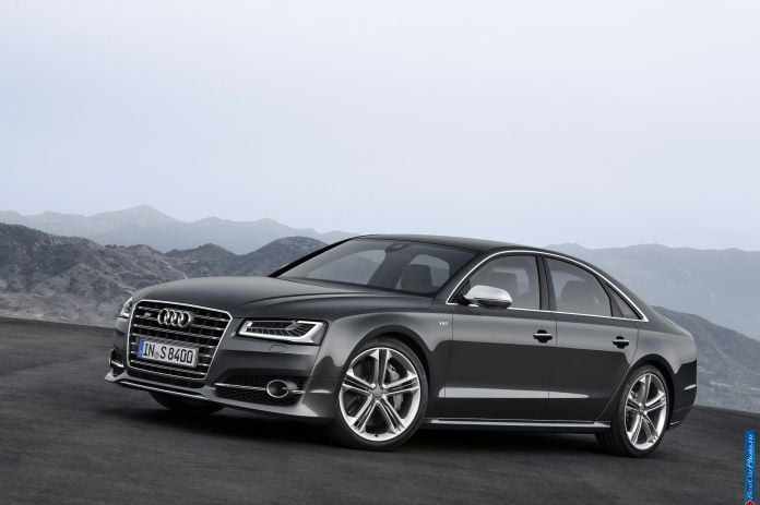2014 Audi S8 - фотография 12 из 49