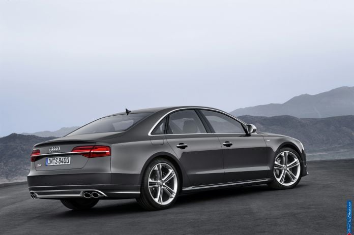 2014 Audi S8 - фотография 13 из 49
