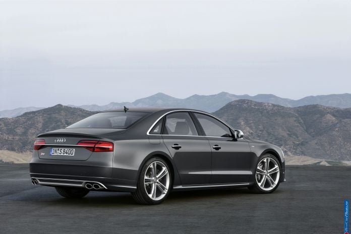2014 Audi S8 - фотография 15 из 49