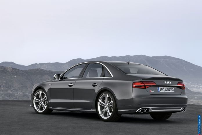 2014 Audi S8 - фотография 17 из 49