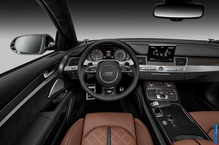 2014 Audi S8 - фотография 22 из 49