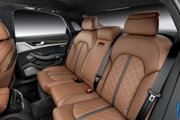 2014 Audi S8 - фотография 45 из 49