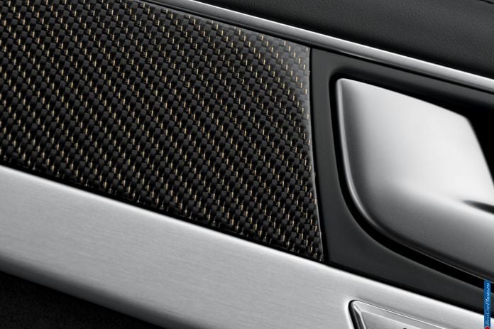 2014 Audi S8 - фотография 48 из 49