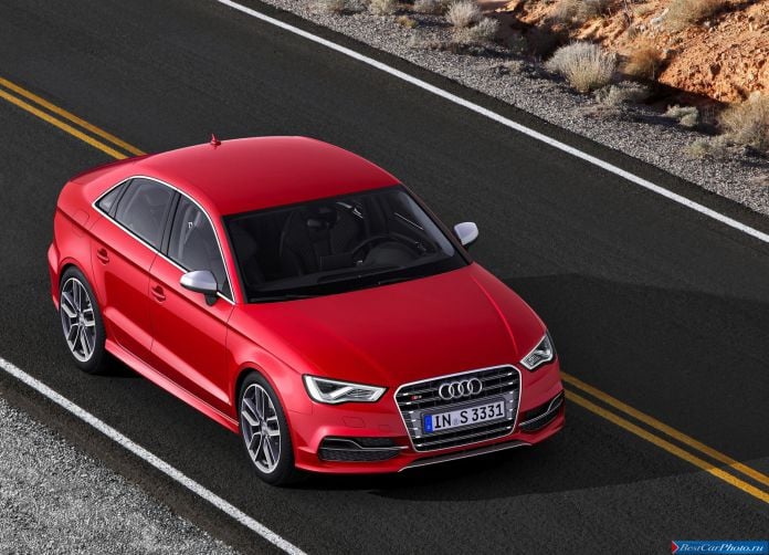 2015 Audi S3 Sedan - фотография 11 из 29