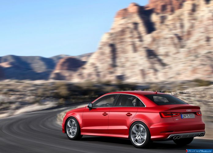 2015 Audi S3 Sedan - фотография 23 из 29