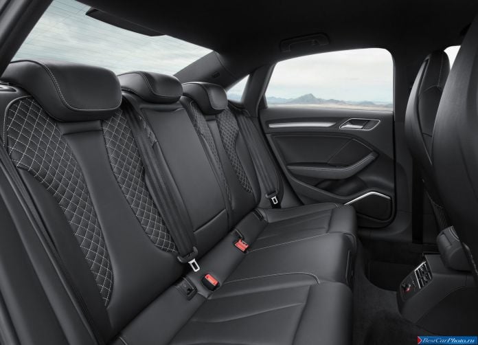 2015 Audi S3 Sedan - фотография 26 из 29