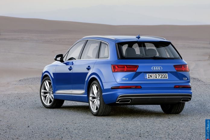 2015 Audi Q7 - фотография 2 из 21