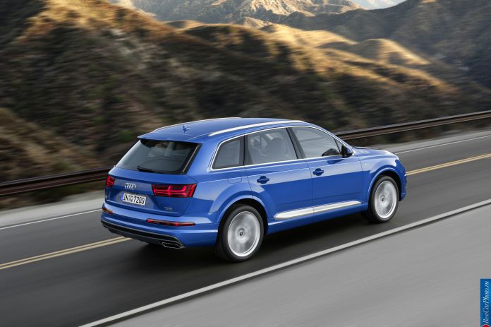 2015 Audi Q7 - фотография 13 из 21