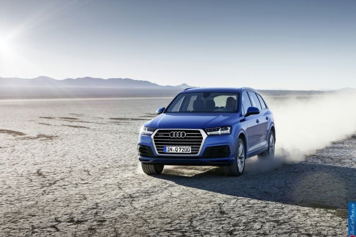 2015 Audi Q7 - фотография 14 из 21
