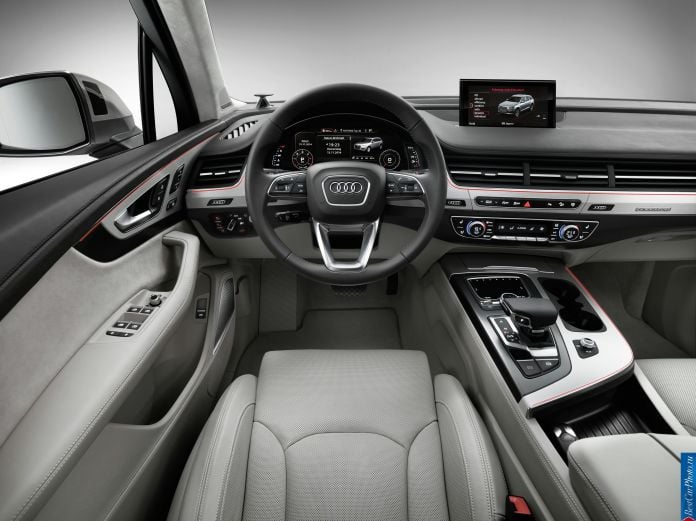 2015 Audi Q7 - фотография 18 из 21