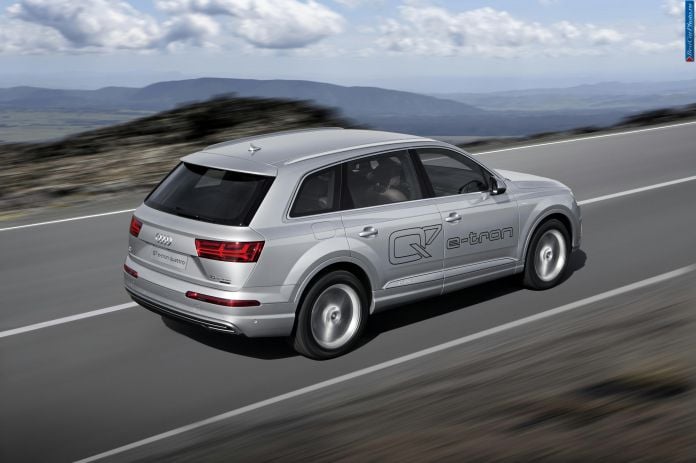 2015 Audi Q7 e-tron 2.0 TFSI Quattro - фотография 2 из 19