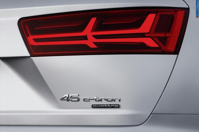 2015 Audi Q7 e-tron 2.0 TFSI Quattro - фотография 16 из 19