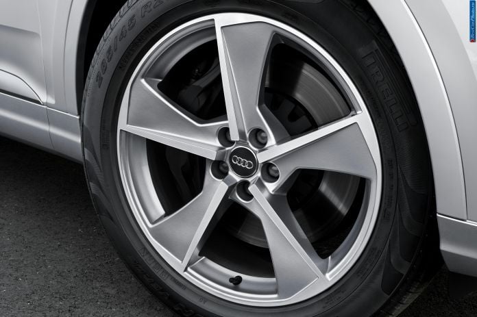 2015 Audi Q7 e-tron 2.0 TFSI Quattro - фотография 17 из 19