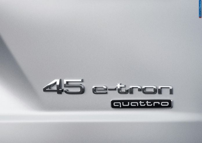 2015 Audi Q7 e-tron 2.0 TFSI Quattro - фотография 18 из 19