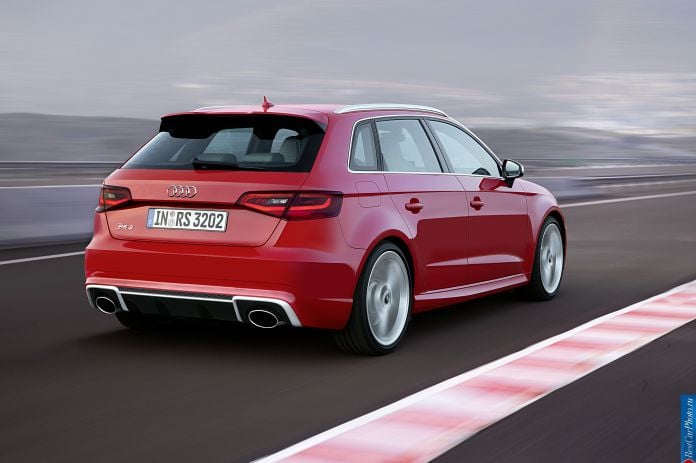 2015 Audi RS3 Sportback - фотография 11 из 19