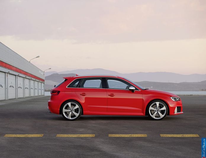 2015 Audi RS3 Sportback - фотография 16 из 19