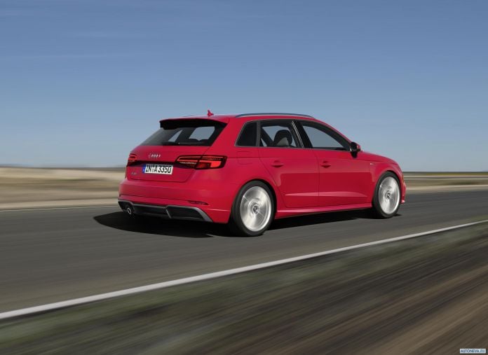 2016 Audi A3 Sportback - фотография 2 из 13