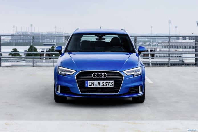 2016 Audi A3 Sportback TDI - фотография 2 из 22