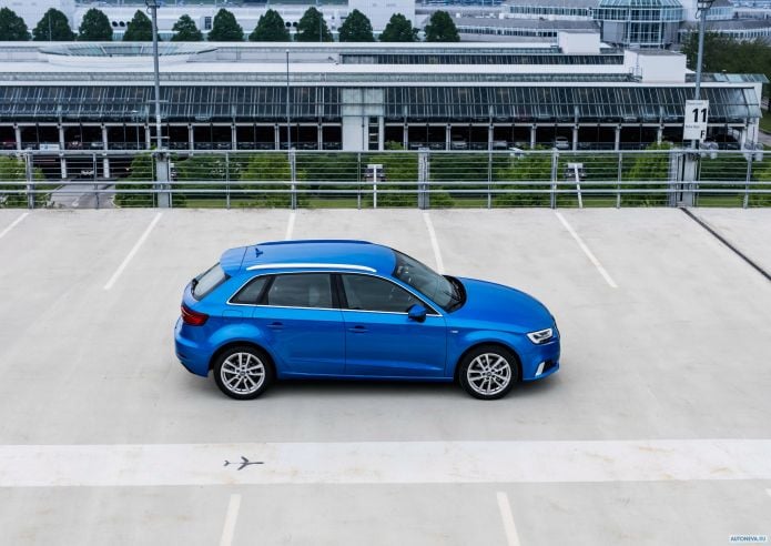 2016 Audi A3 Sportback TDI - фотография 8 из 22