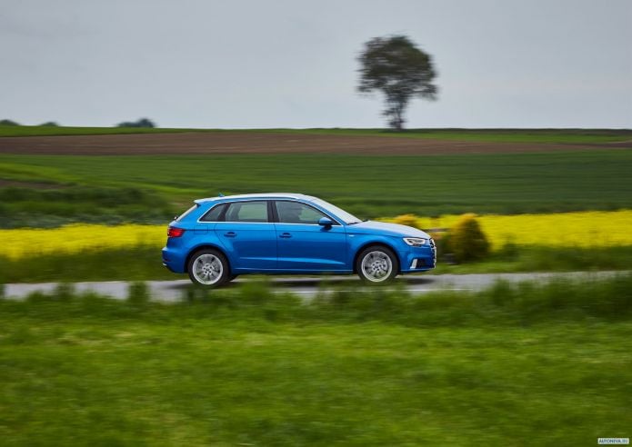 2016 Audi A3 Sportback TDI - фотография 9 из 22