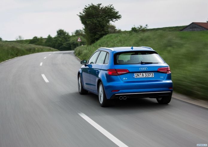 2016 Audi A3 Sportback TDI - фотография 12 из 22