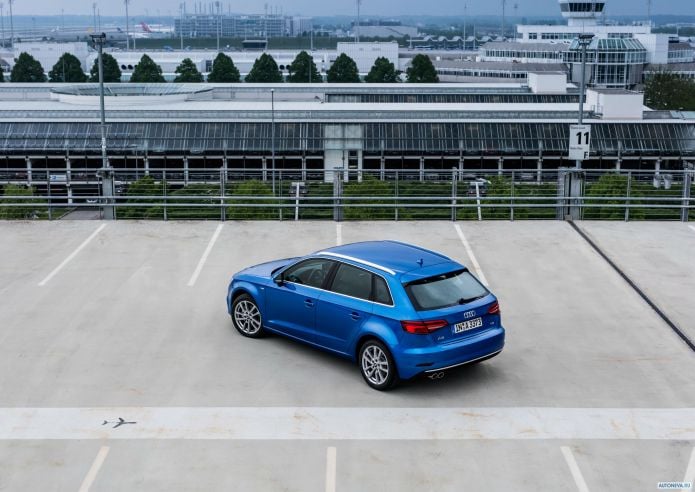 2016 Audi A3 Sportback TDI - фотография 13 из 22