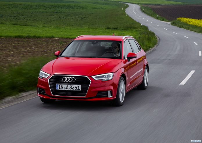 2016 Audi A3 Sportback TFSI - фотография 1 из 19