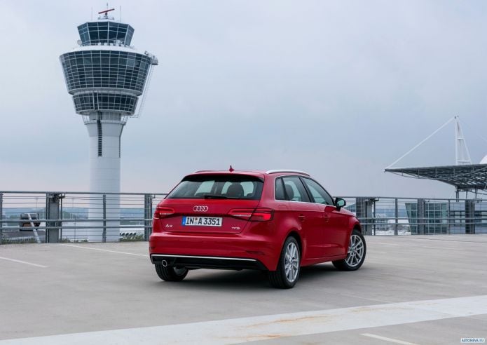 2016 Audi A3 Sportback TFSI - фотография 10 из 19 2016 Audi A3 Sportback TFSI - фотография 10 из 19