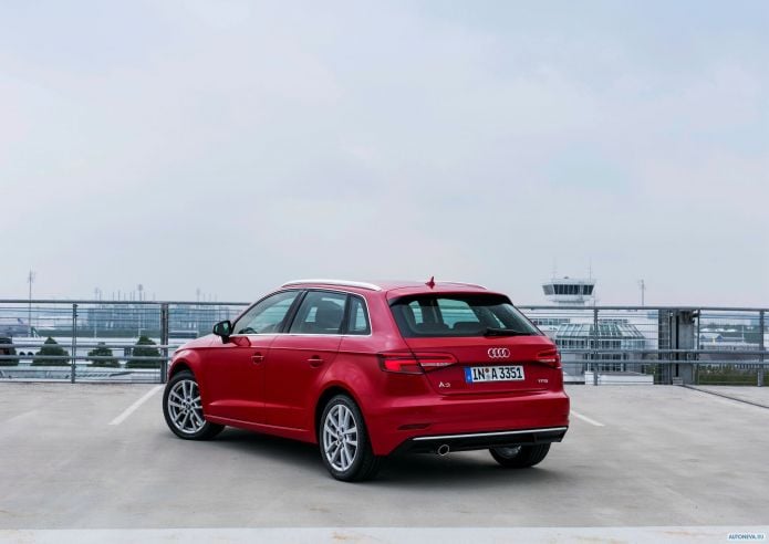 2016 Audi A3 Sportback TFSI - фотография 11 из 19