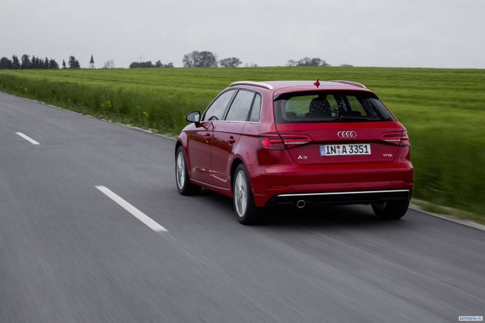 2016 Audi A3 Sportback TFSI - фотография 12 из 19 2016 Audi A3 Sportback TFSI - фотография 12 из 19