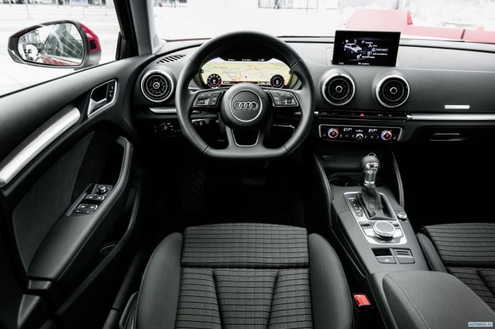 2016 Audi A3 Sportback TFSI - фотография 15 из 19 2016 Audi A3 Sportback TFSI - фотография 15 из 19