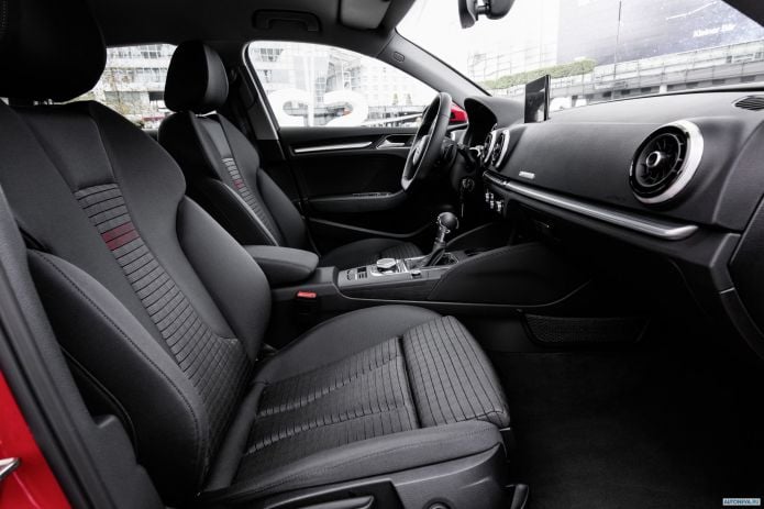 2016 Audi A3 Sportback TFSI - фотография 18 из 19