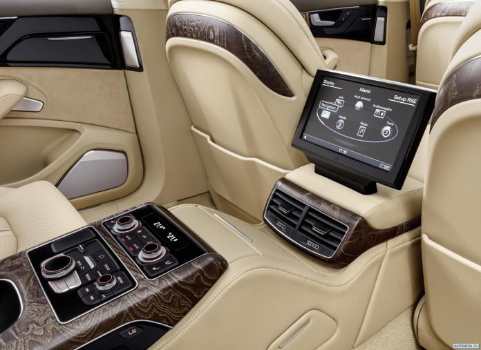 2016 Audi A8 L Extended - фотография 9 из 12