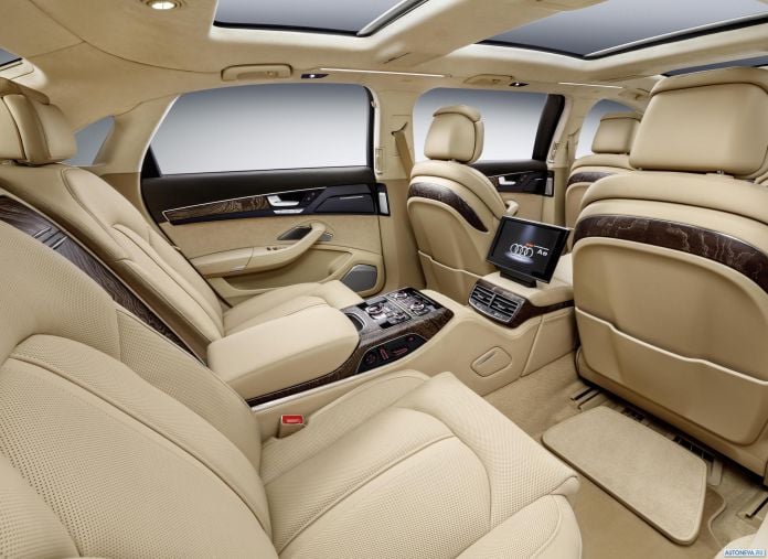 2016 Audi A8 L Extended - фотография 12 из 12