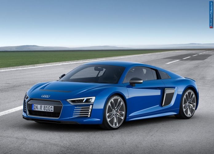 2016 Audi R8 e-tron - фотография 1 из 14
