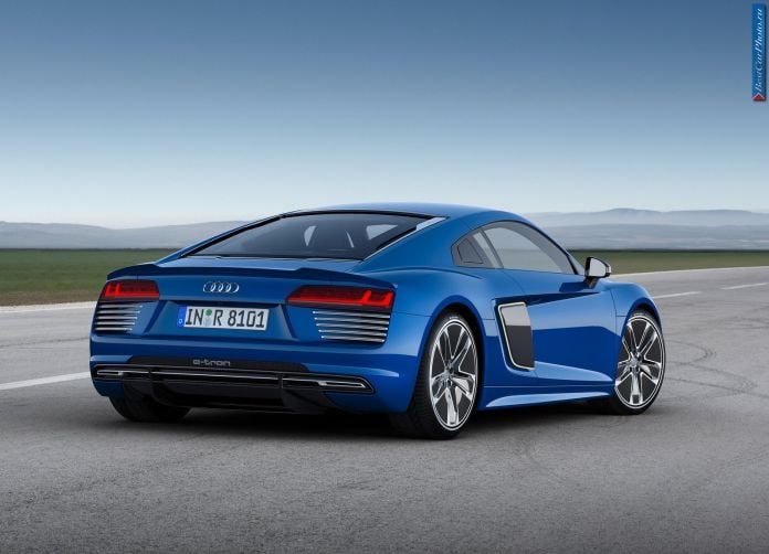 2016 Audi R8 e-tron - фотография 9 из 14